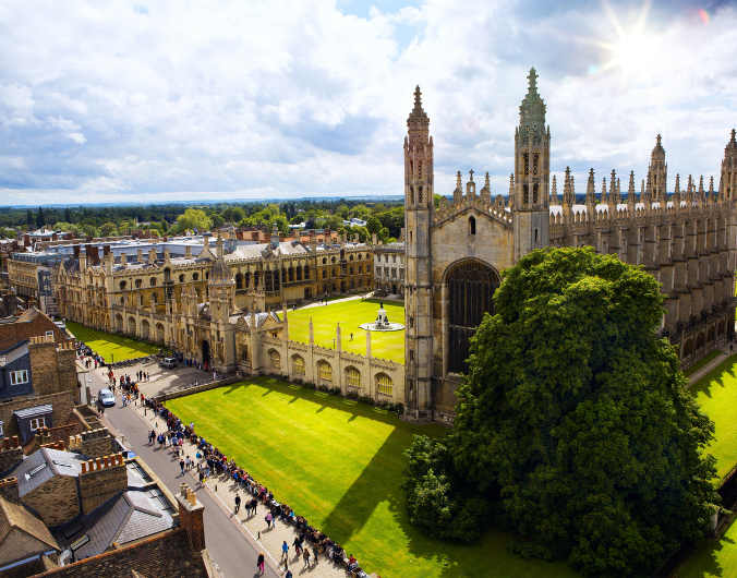 Université de Cambridge en Angleterre, accompagnement des 16-25ans par Catherine SARACCO